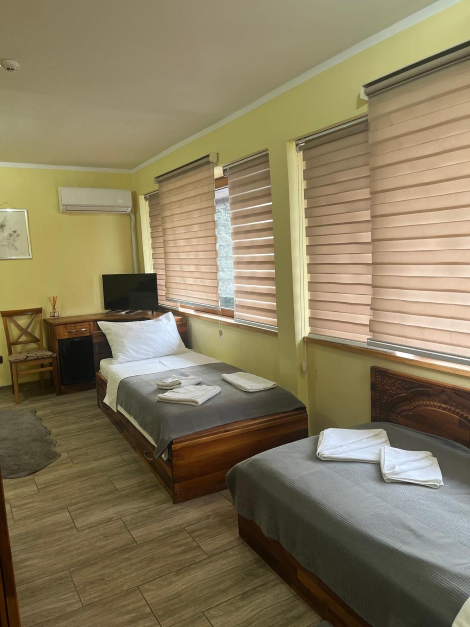 Hotel "Vir" Velika Plana Kültér fotó