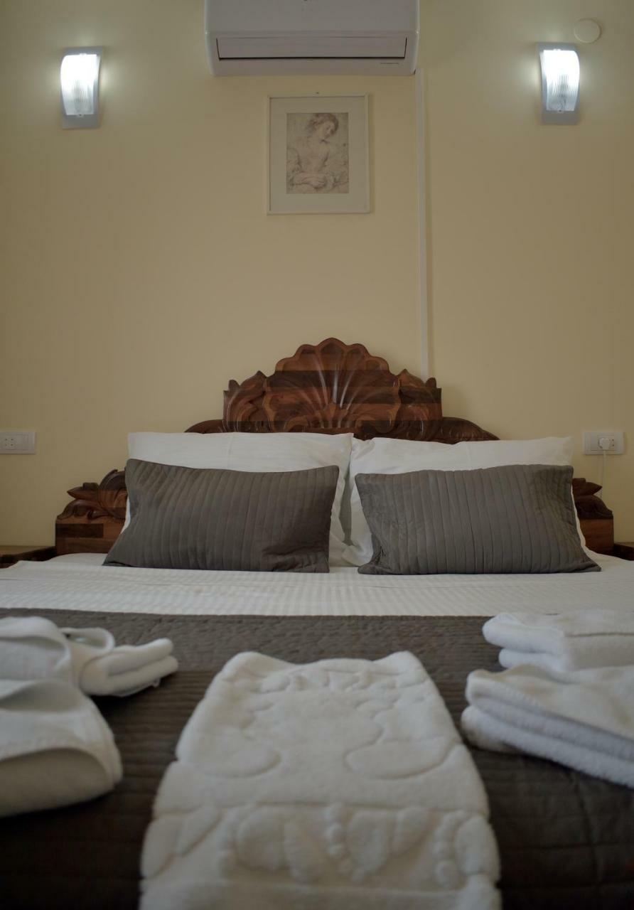 Hotel "Vir" Velika Plana Kültér fotó